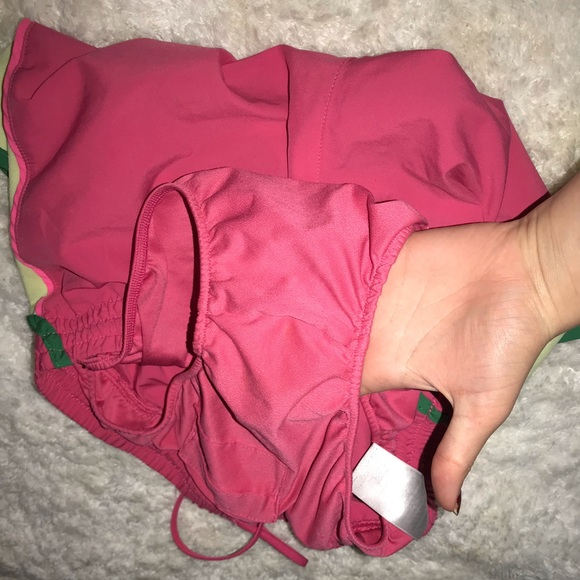 • Adidas shorts • - Picture 2 of 3